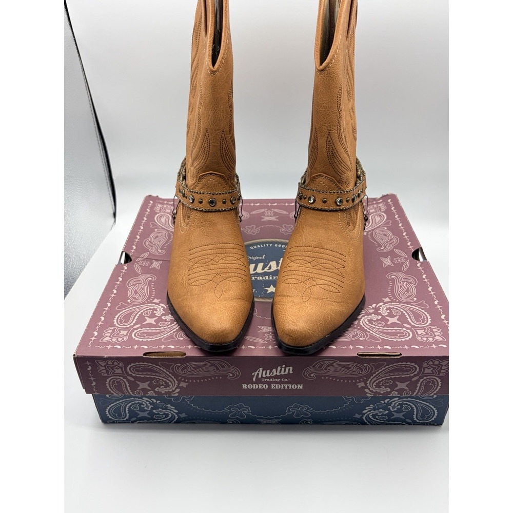 Austin Trading Company Women's Cowgirl Boots Studded Harness 9 Brown Western
